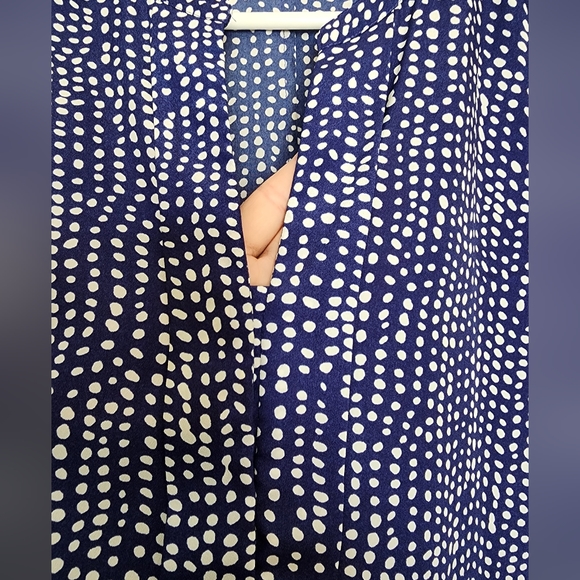 Collective Concepts Blue White Dots Button Front Blouse Large - Picture 5 of 8